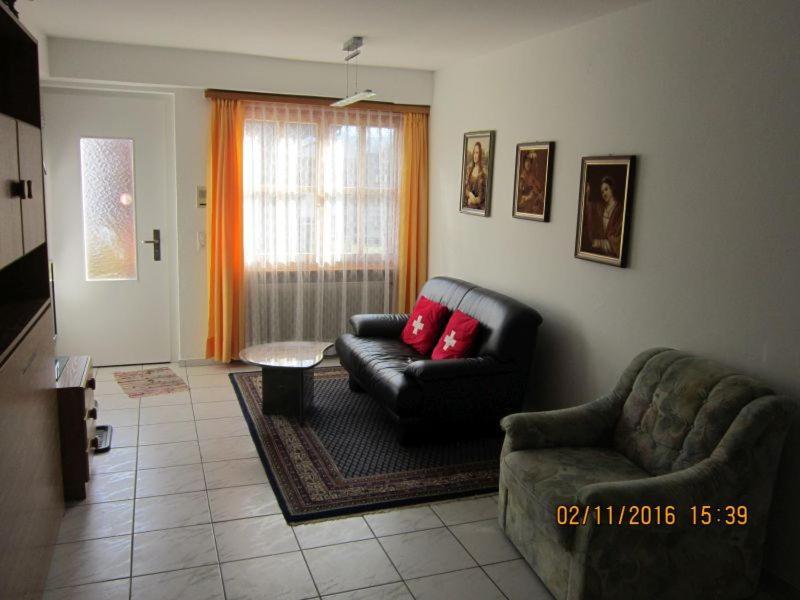 Flumina - Ferienwohnung Fuer Max. 4 Personen Flims Exterior foto